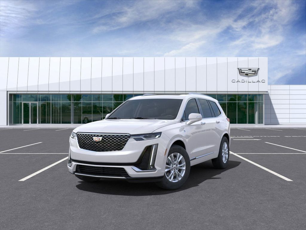 2025 Cadillac XT6 Luxury 8