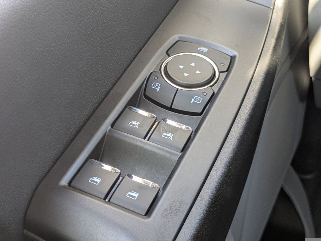 2025 Ford F-350 Chassis XL