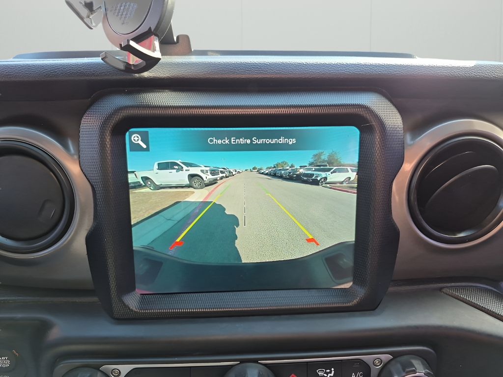 Used Car 2021 Jeep Gladiator  Willys For Sale Under $30,000 In Austin, Texas