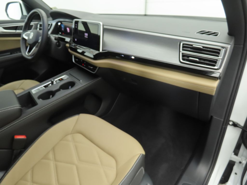 Thumbnail: 2026 Volkswagen Atlas - 16