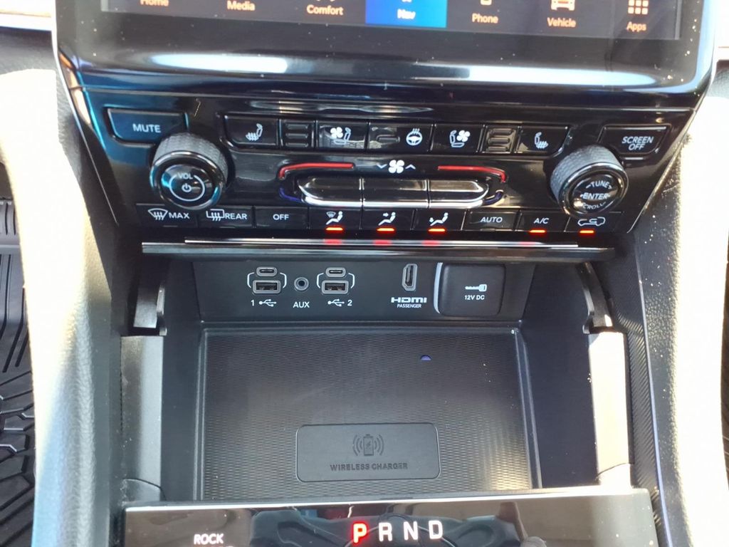 used 2023 Jeep Grand Cherokee car, priced at $26,900