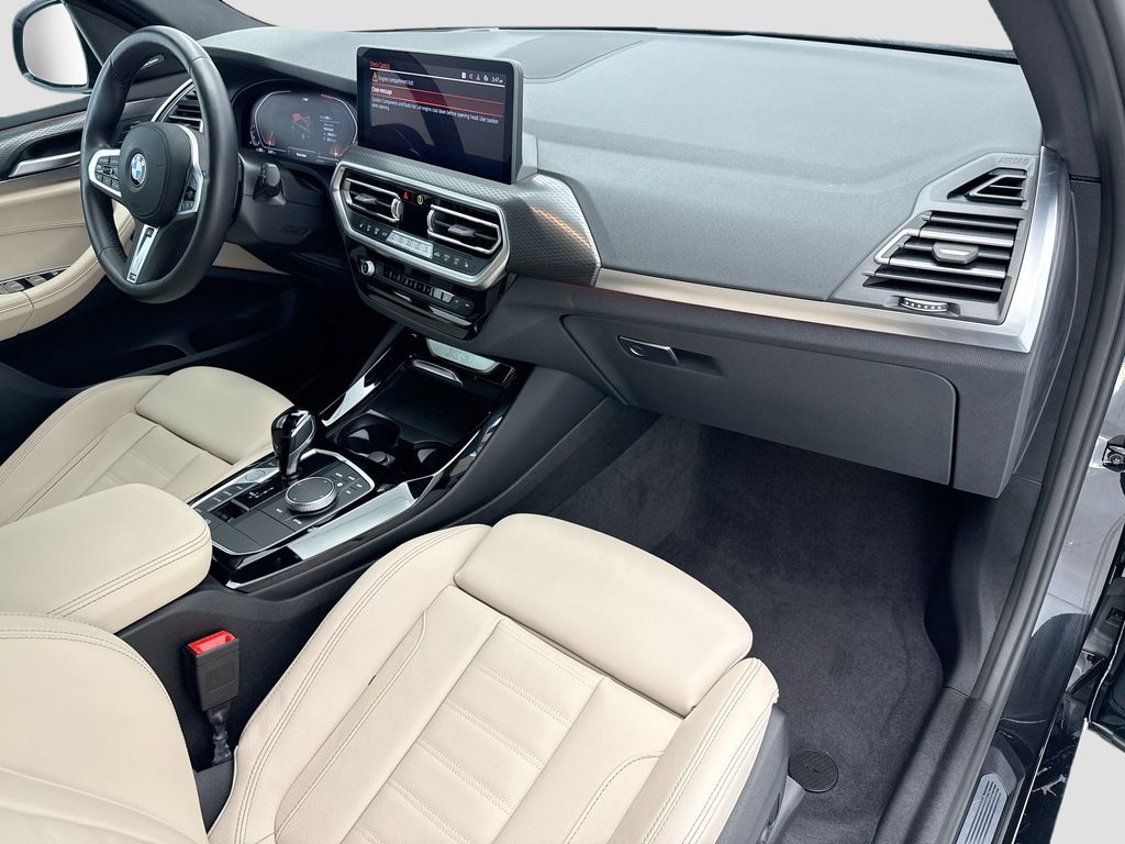 Thumbnail: 2024 BMW X3 - 16