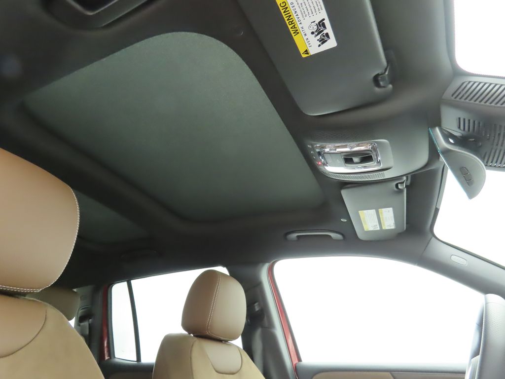 Thumbnail: 2025 Mercedes-Benz GLB - 18