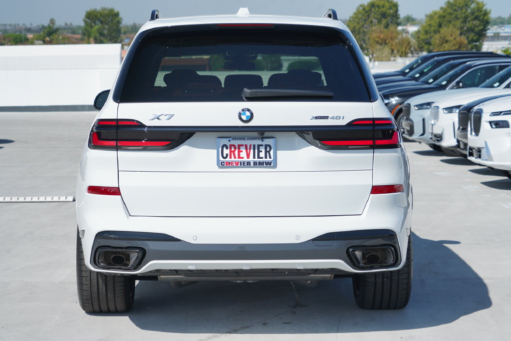 Thumbnail: 2027 BMW X7 - 6