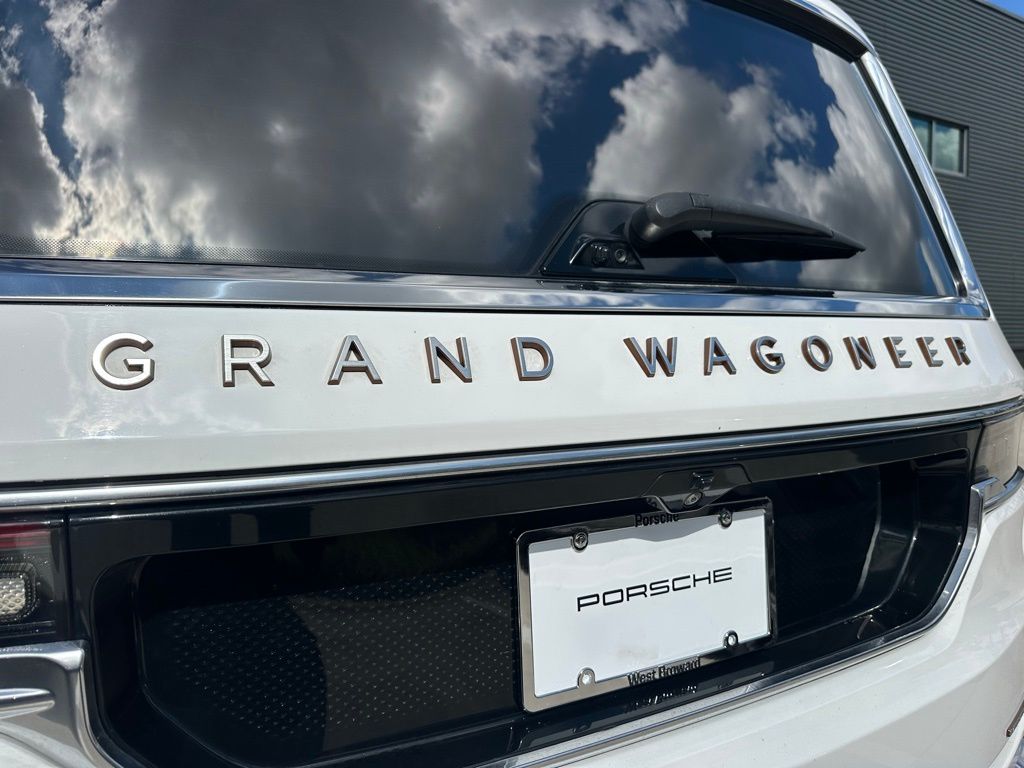 Thumbnail: 2022 Jeep Grand Wagoneer - 14