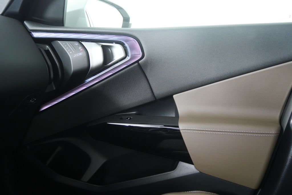 Thumbnail: 2026 BMW X3 - 23