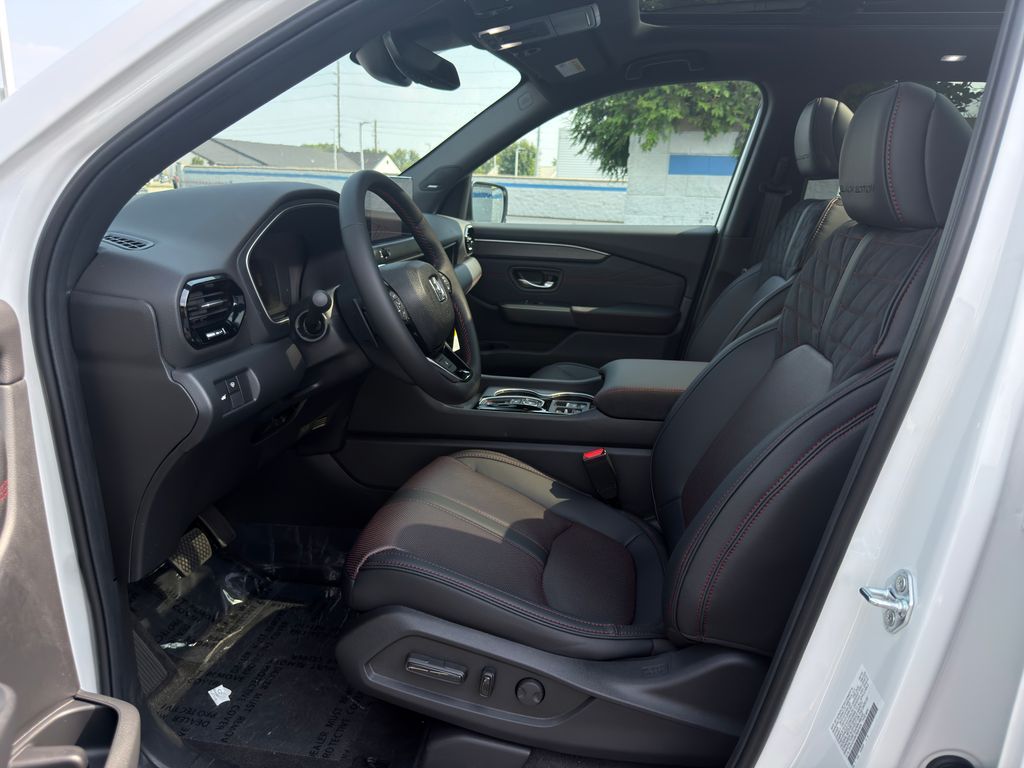 Thumbnail: 2026 Honda Pilot - 17