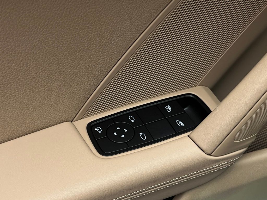 Thumbnail: 2024 Porsche 911 - 25