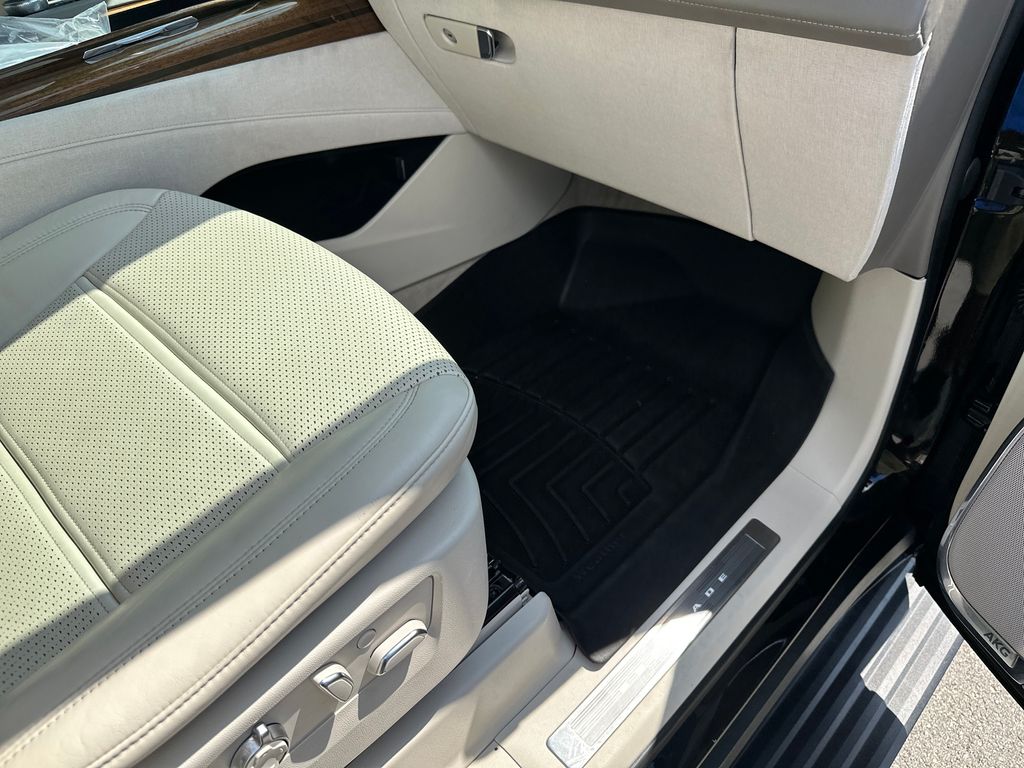Used Car 2022 Cadillac Escalade  Sport Platinum For Sale Under $70,000 In Austin, Texas