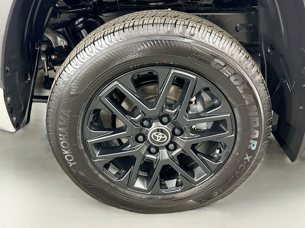 2025 Toyota Tundra Limited 31