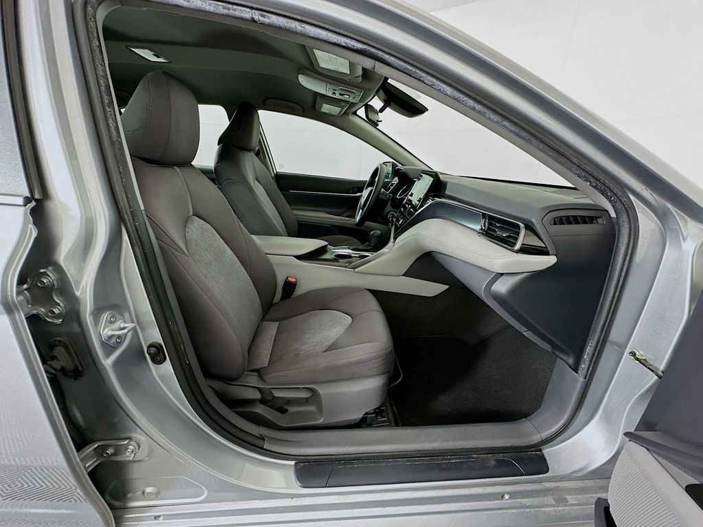 Thumbnail: 2021 Toyota Camry - 26