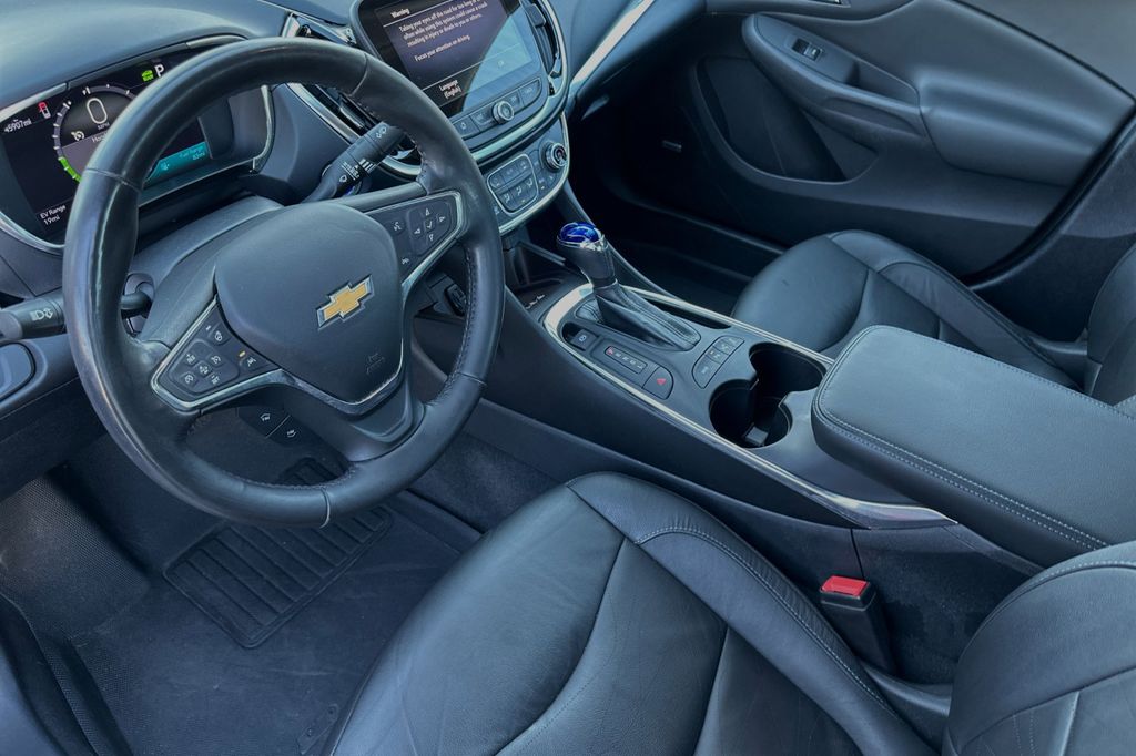 2019 Chevrolet Volt Premier 12