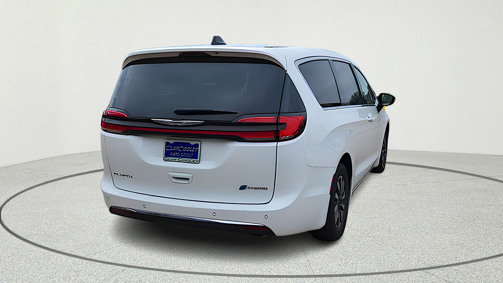2024 Chrysler Pacifica Hybrid
