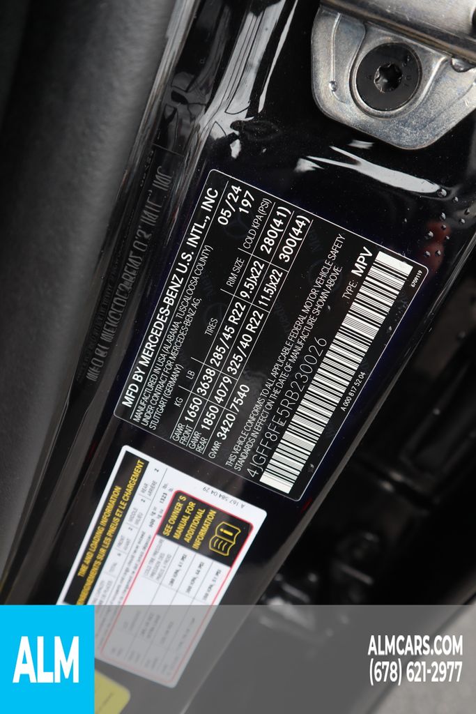 Used 2024 Black Mercedes-Benz GLS 580 image 41