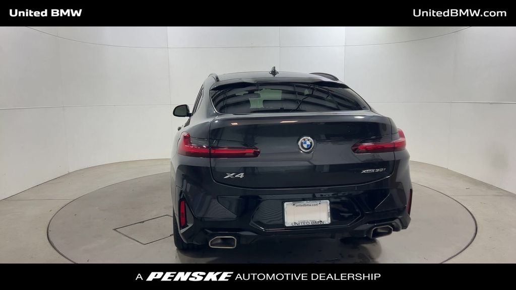 2022 BMW X4 xDrive30i 7