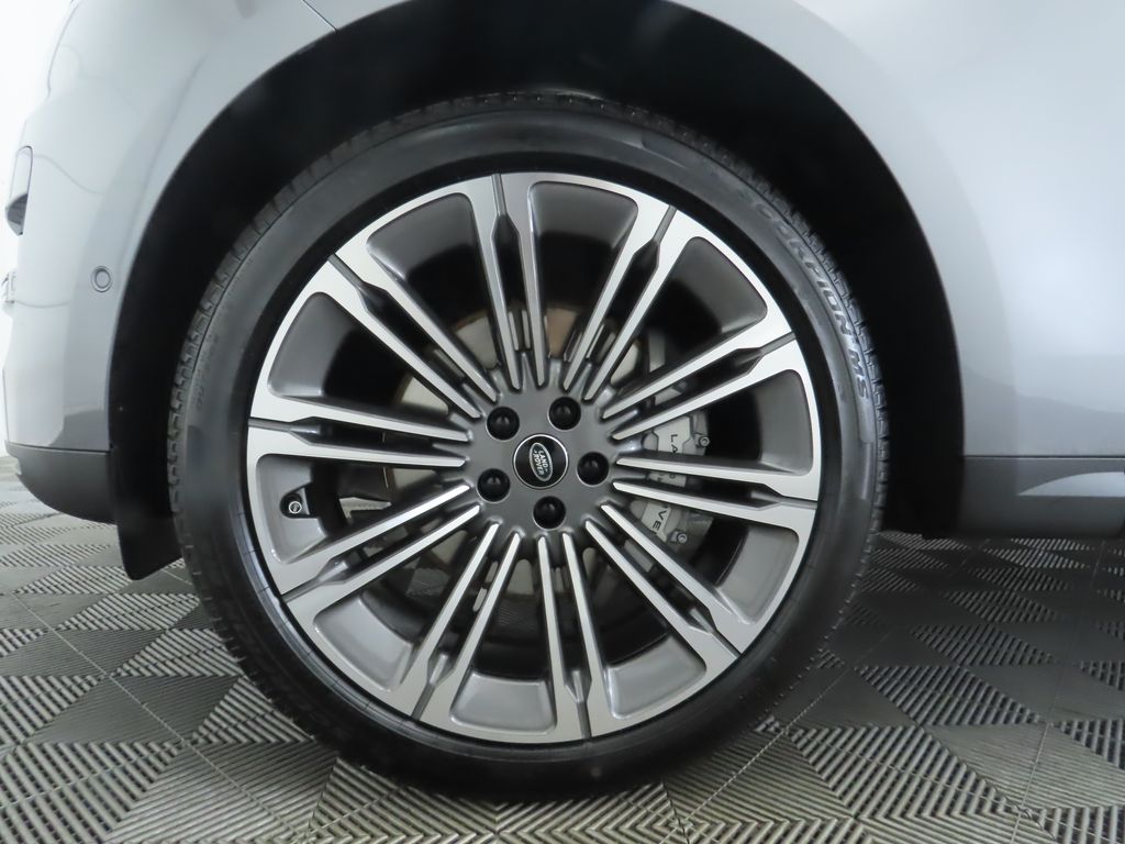 Thumbnail: 2025 Land Rover Range Rover Sport - 31