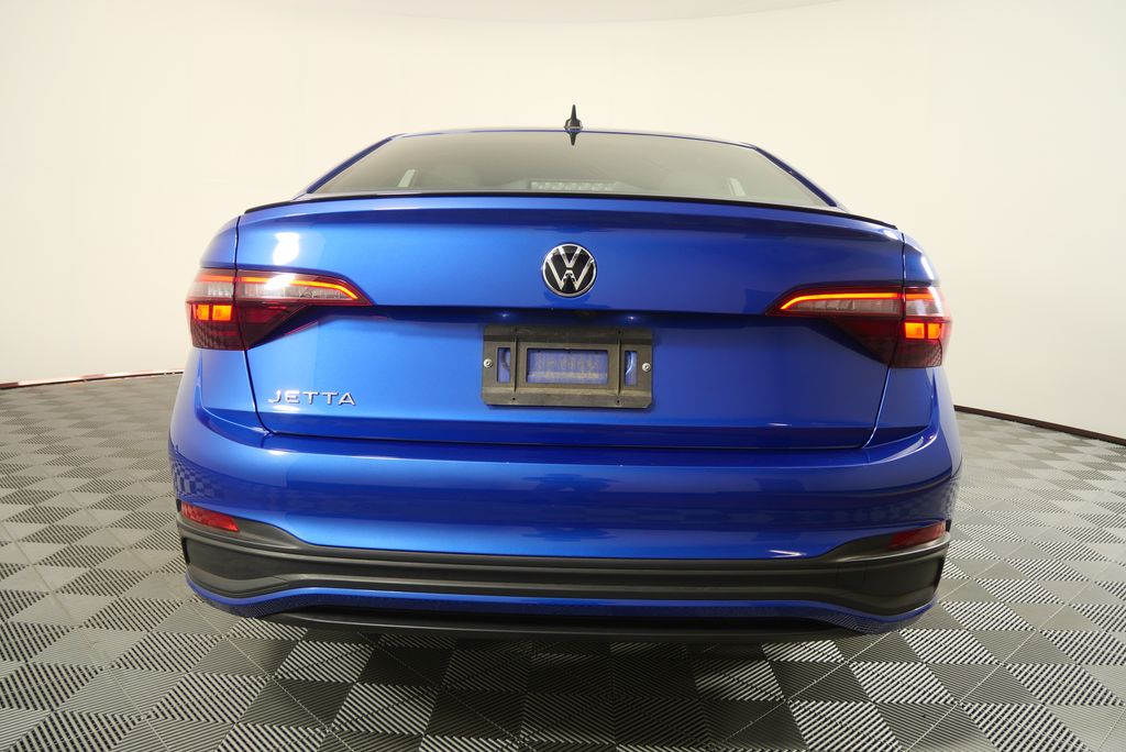 Thumbnail: 2023 Volkswagen Jetta - 4