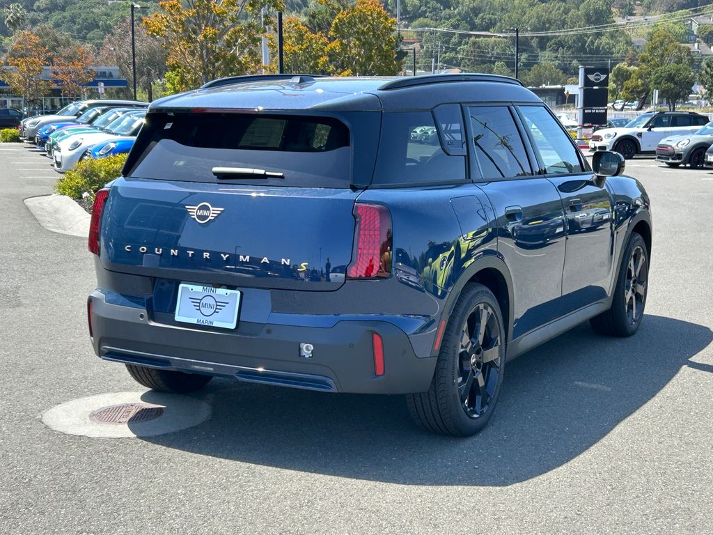 2025 MINI Cooper Countryman Signature 5