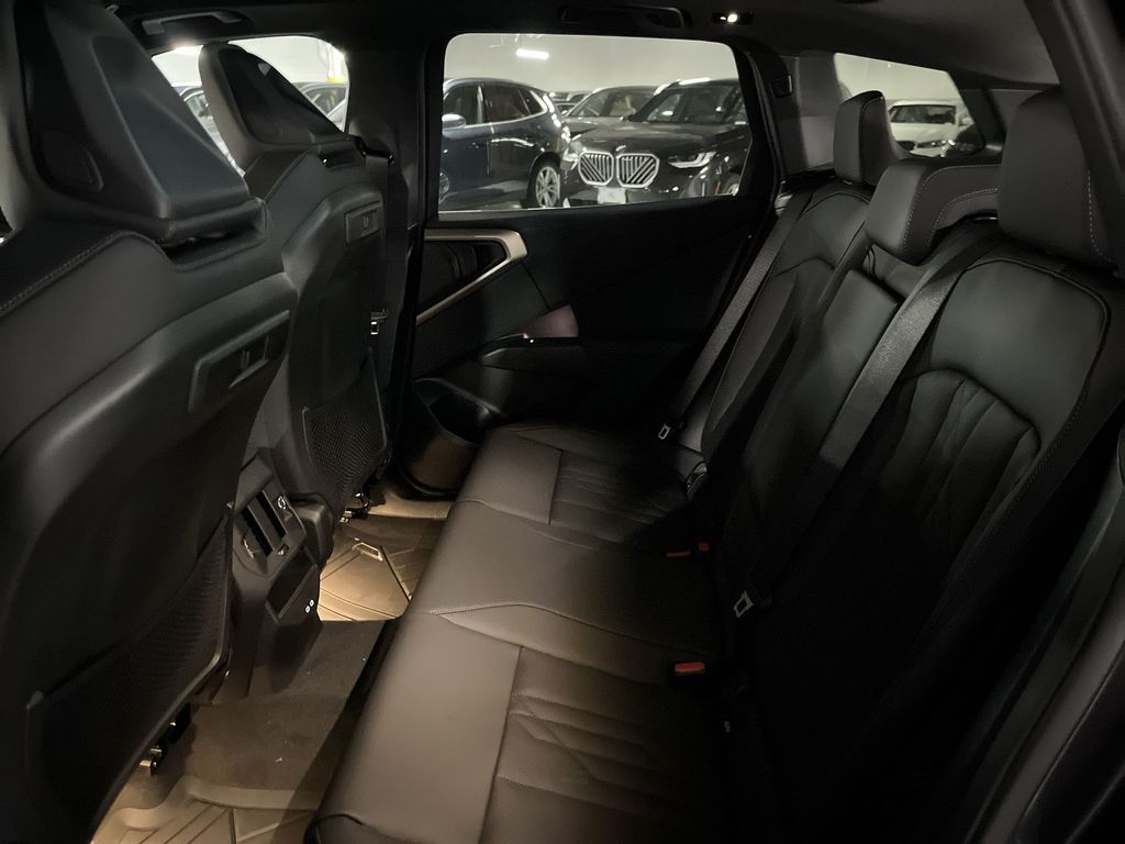 Thumbnail: 2025 BMW X3 - 23