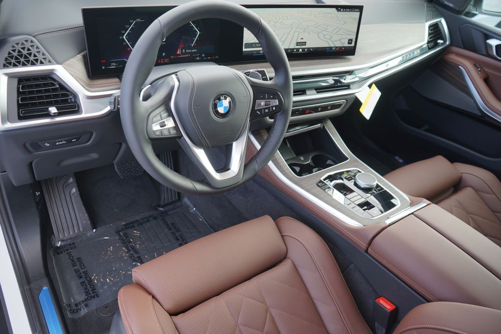 2025 BMW X5 sDrive40i 12