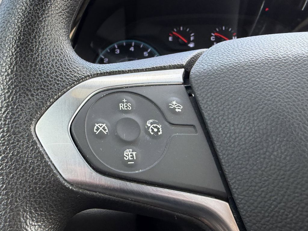 used 2023 Chevrolet Traverse car, priced at $19,991