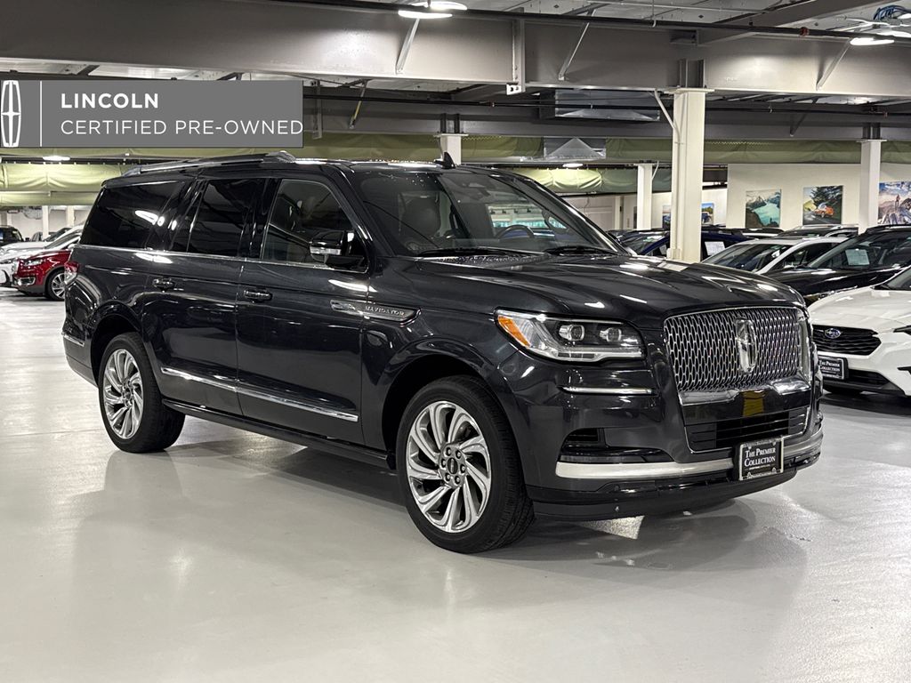 Starlight 2023 Lincoln Navigator SUV / Crossover Four-Wheel Drive Automatic