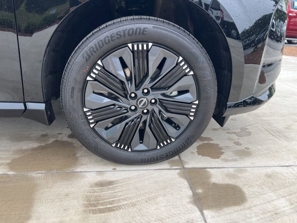 2025 Super Black Nissan Murano Platinum AWD SUV