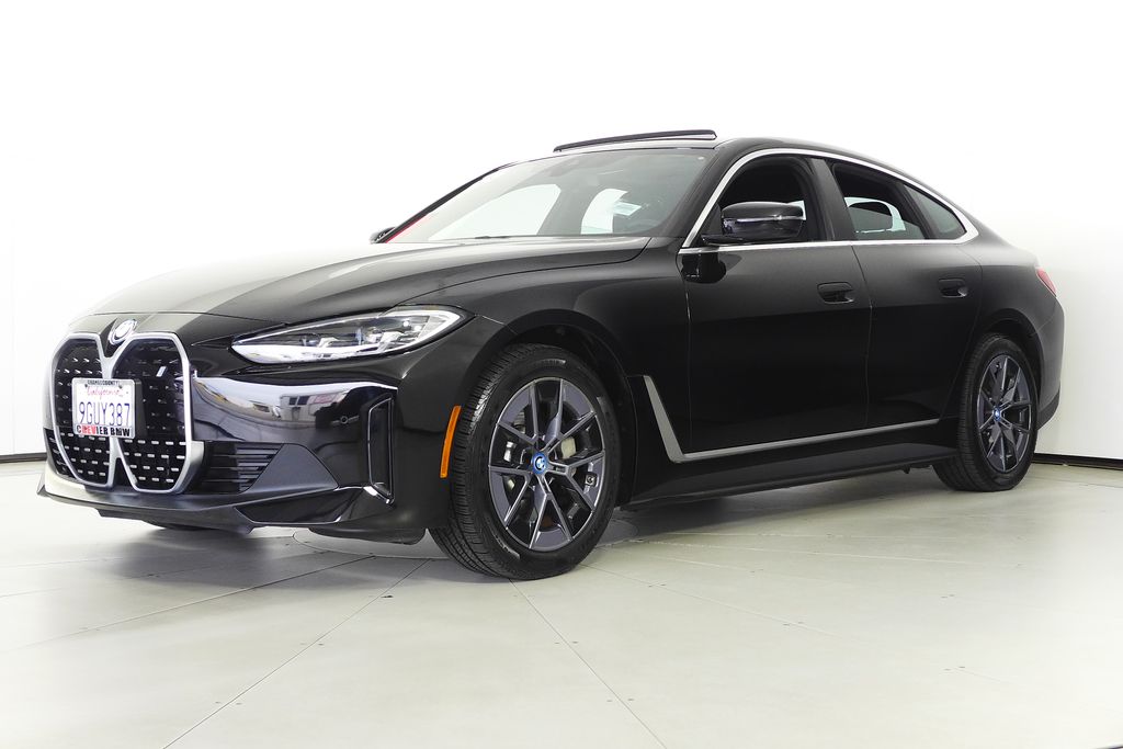 Thumbnail: 2023 BMW i4 - 2