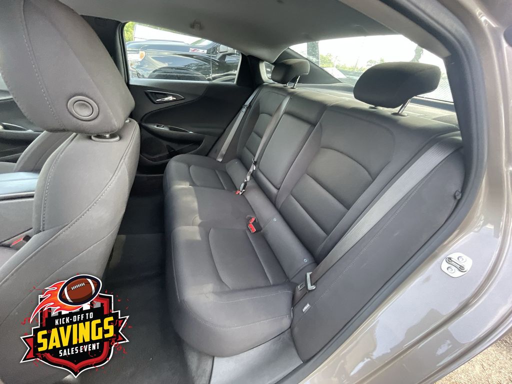Used 2025 Chevrolet Malibu Sedan