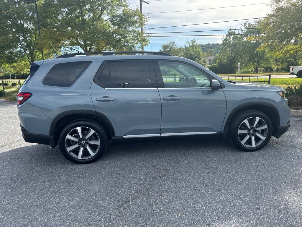 Used 2024 Honda Pilot SUV