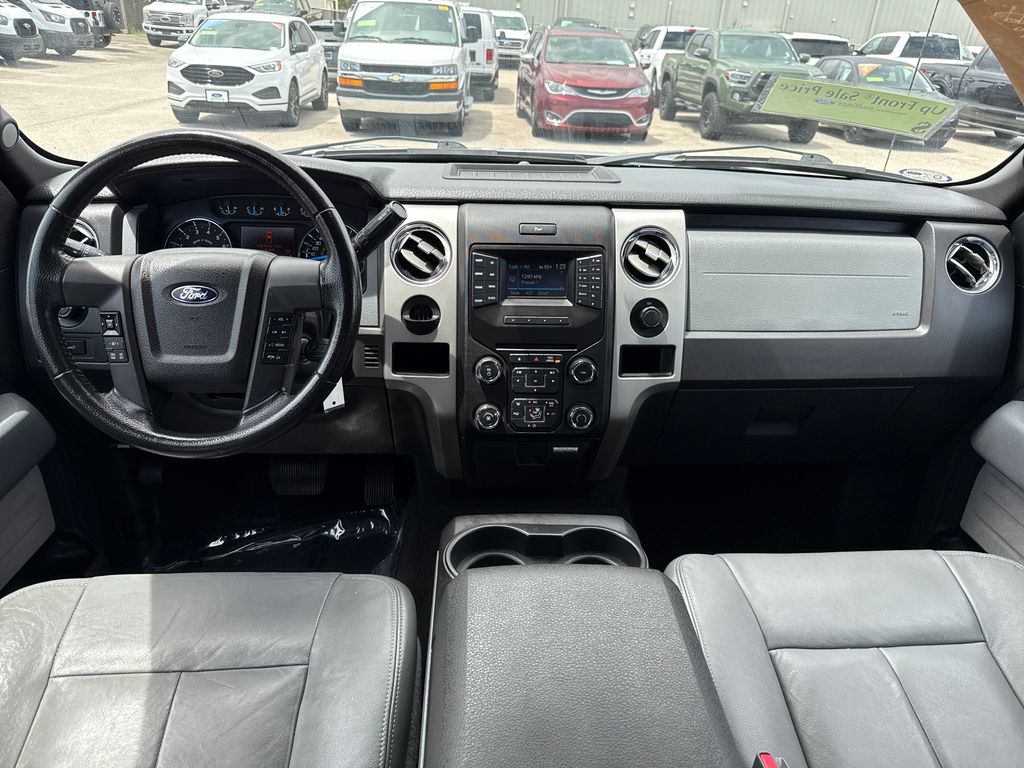 2013 Ford F-150 XLT photo 4