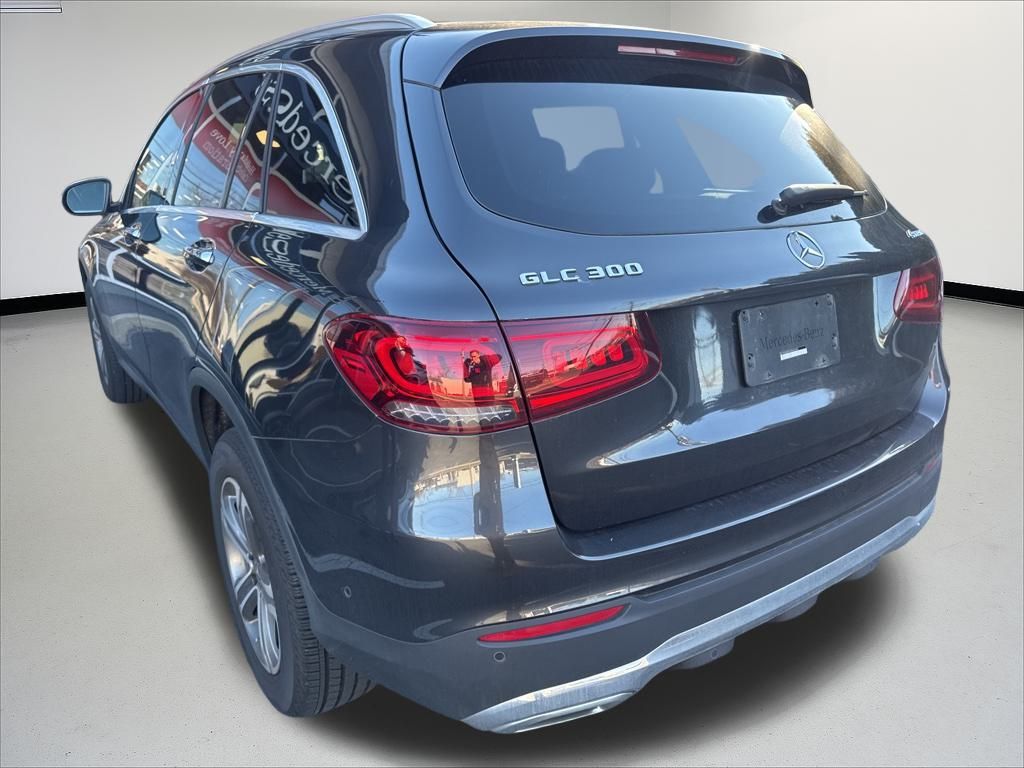 Thumbnail: 2022 Mercedes-Benz GLC - 4