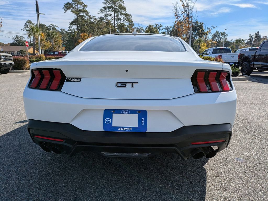 2025 Ford Mustang GT Premium Fastback