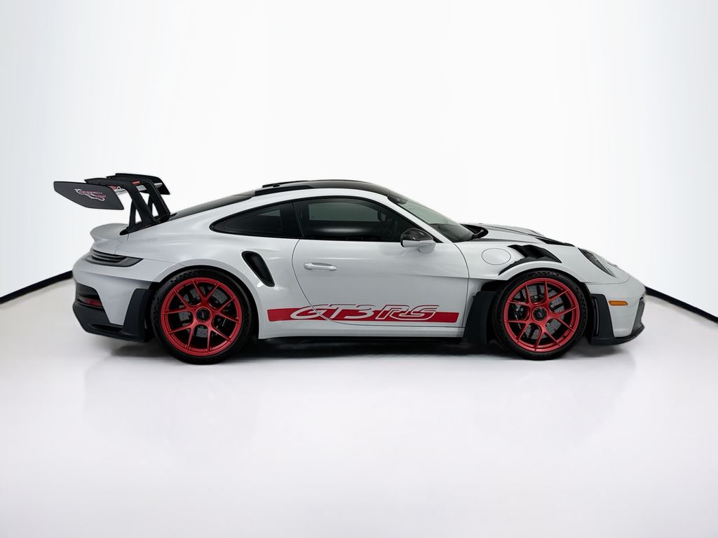 Thumbnail: 2025 Porsche 911 - 8
