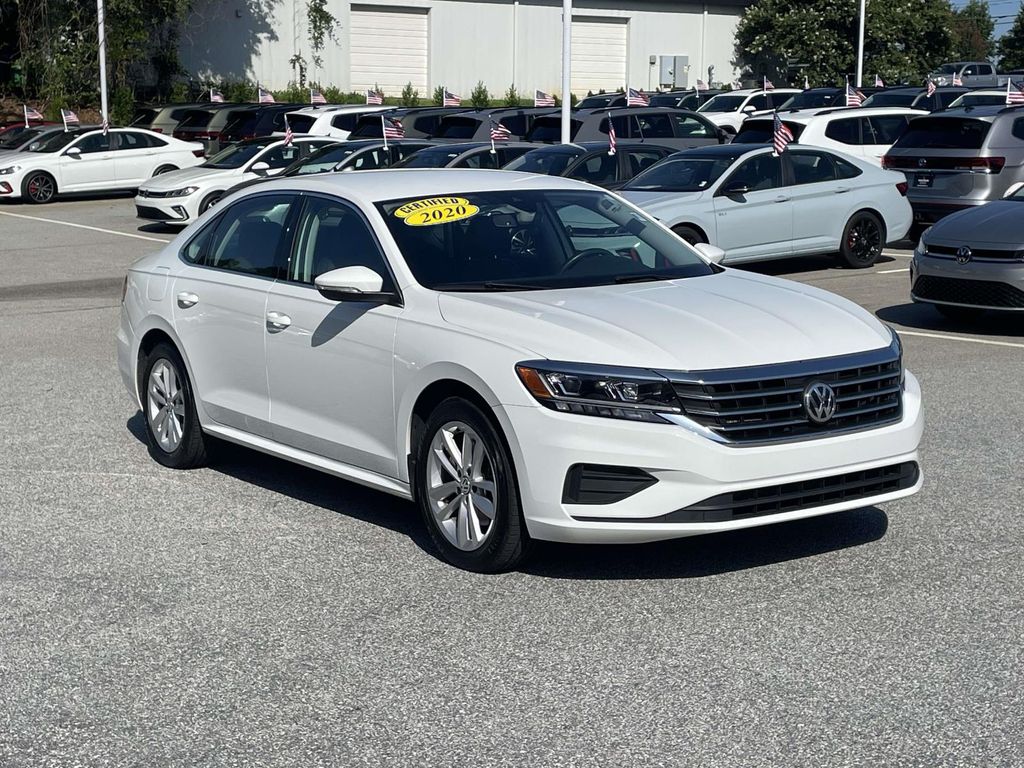 Pure White 2020 Volkswagen Passat Sedan Front-Wheel Drive 6-Speed Automatic