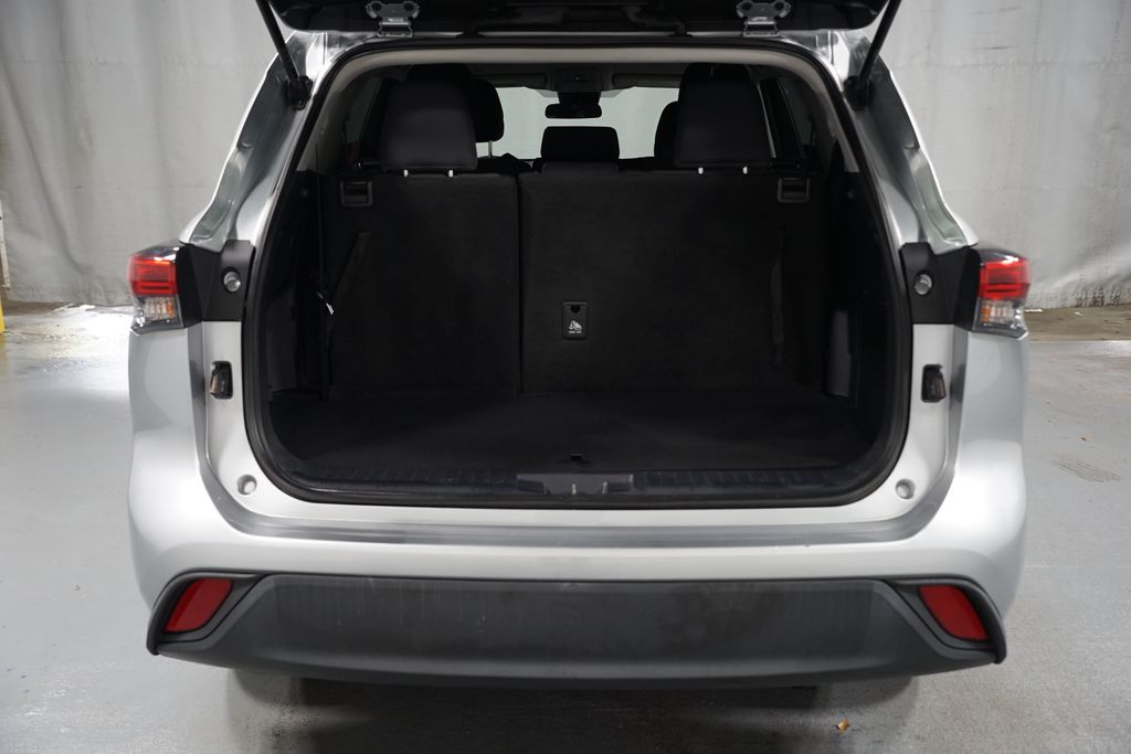 Thumbnail: 2021 Toyota Highlander - 31