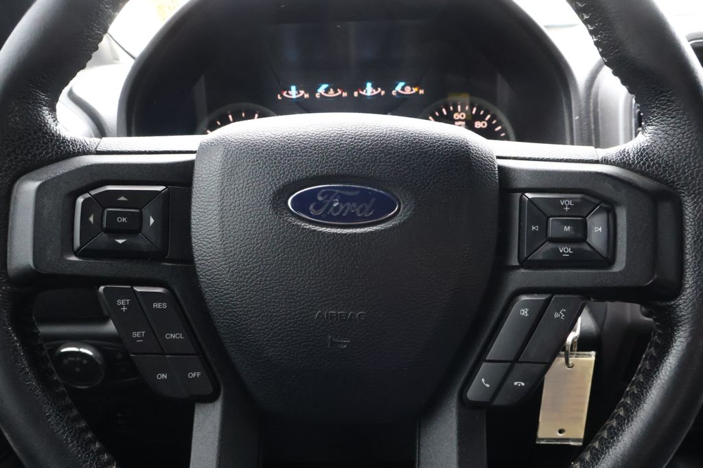2016 Ford F-150 XLT 19