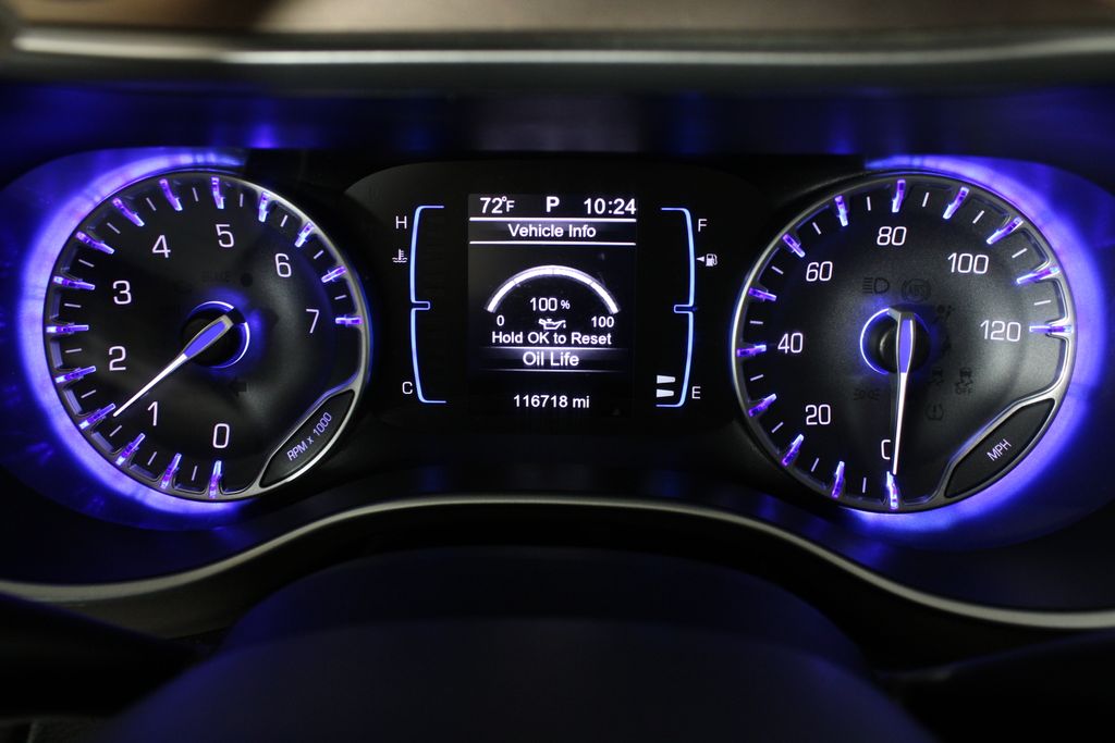 Used 2017 Chrysler Pacifica for sale in 