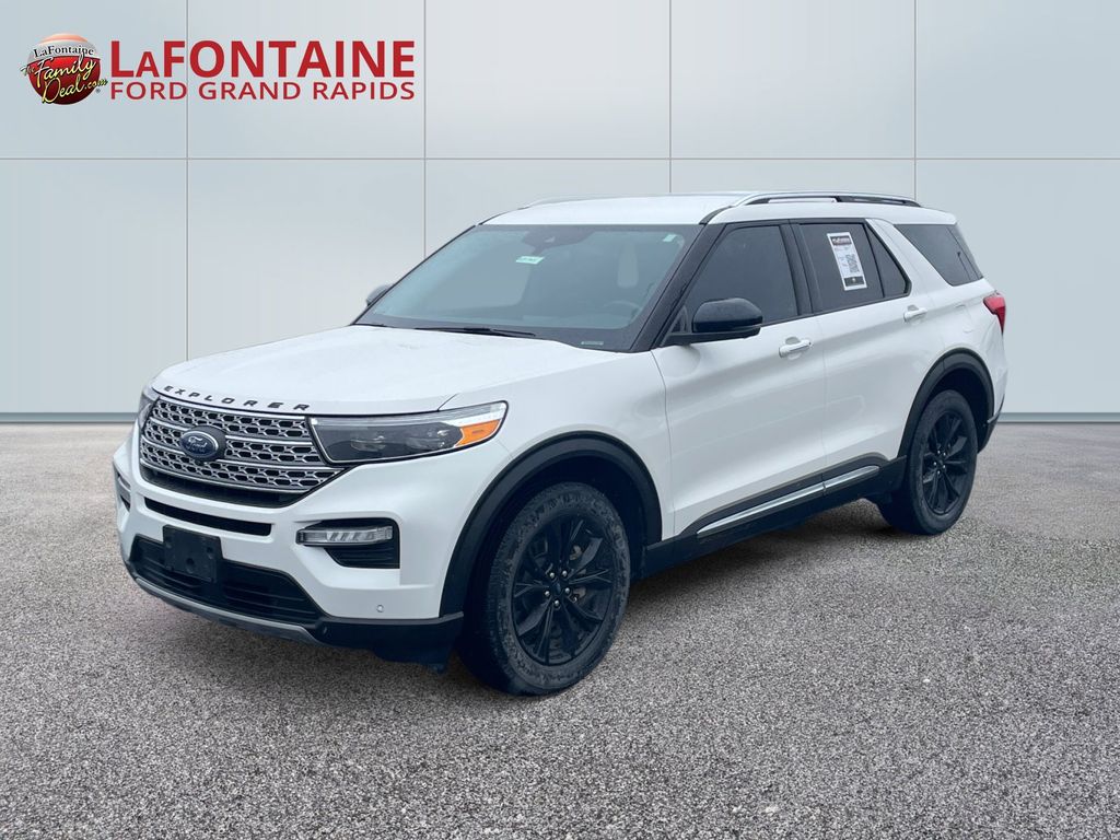 White 2022 Ford Explorer Limited AWD SUV / Crossover All-Wheel Drive Automatic