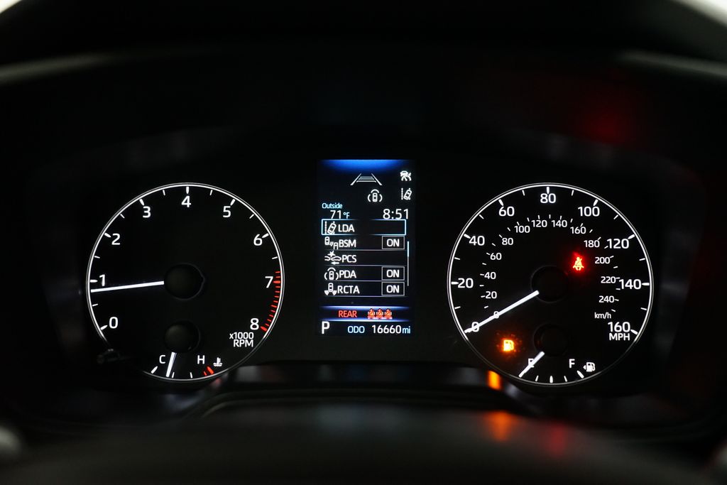2024 Toyota Corolla LE 15
