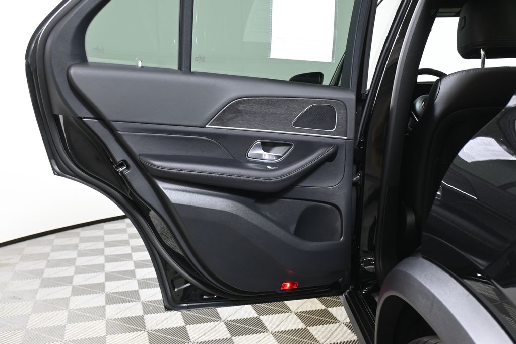 Thumbnail: 2026 Mercedes-Benz GLE - 32