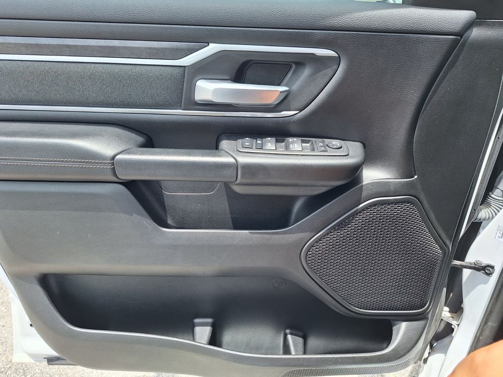Certified Used 2023 White Ram Big Horn/Lone Star image 21