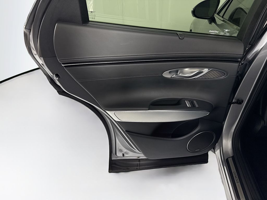 Thumbnail: 2024 Genesis GV70 - 27