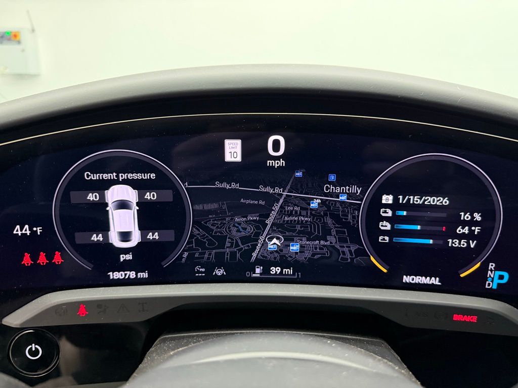 Thumbnail: 2022 Porsche Taycan - 11