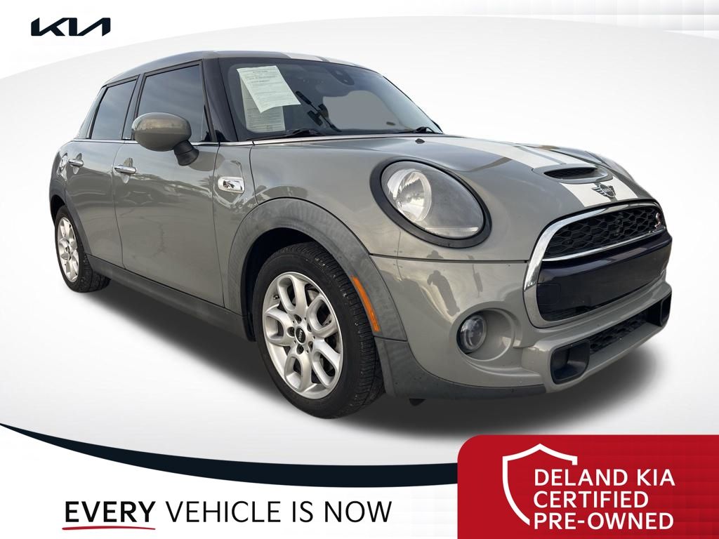 2020 MINI Hardtop Cooper S's photo