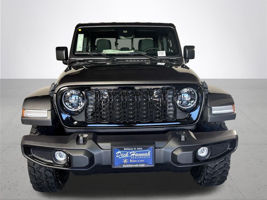 2025 Jeep Gladiator Willys photo 3
