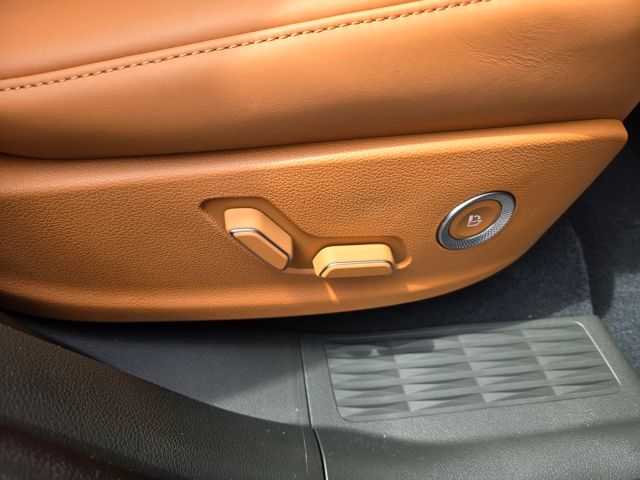 2025 Genesis GV80 3.5T 29