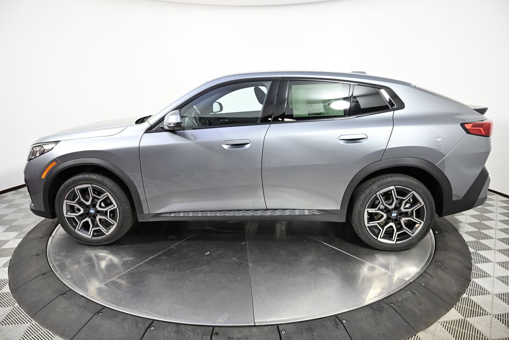 Thumbnail: 2026 BMW X2 - 2