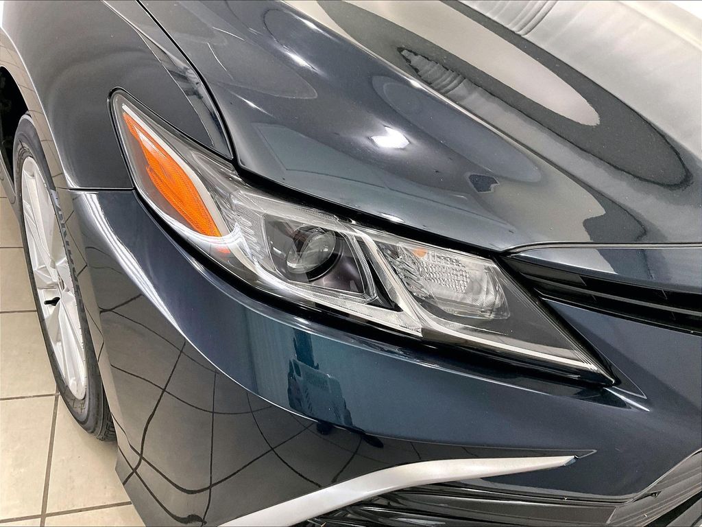 2021 Toyota Camry — photo 32