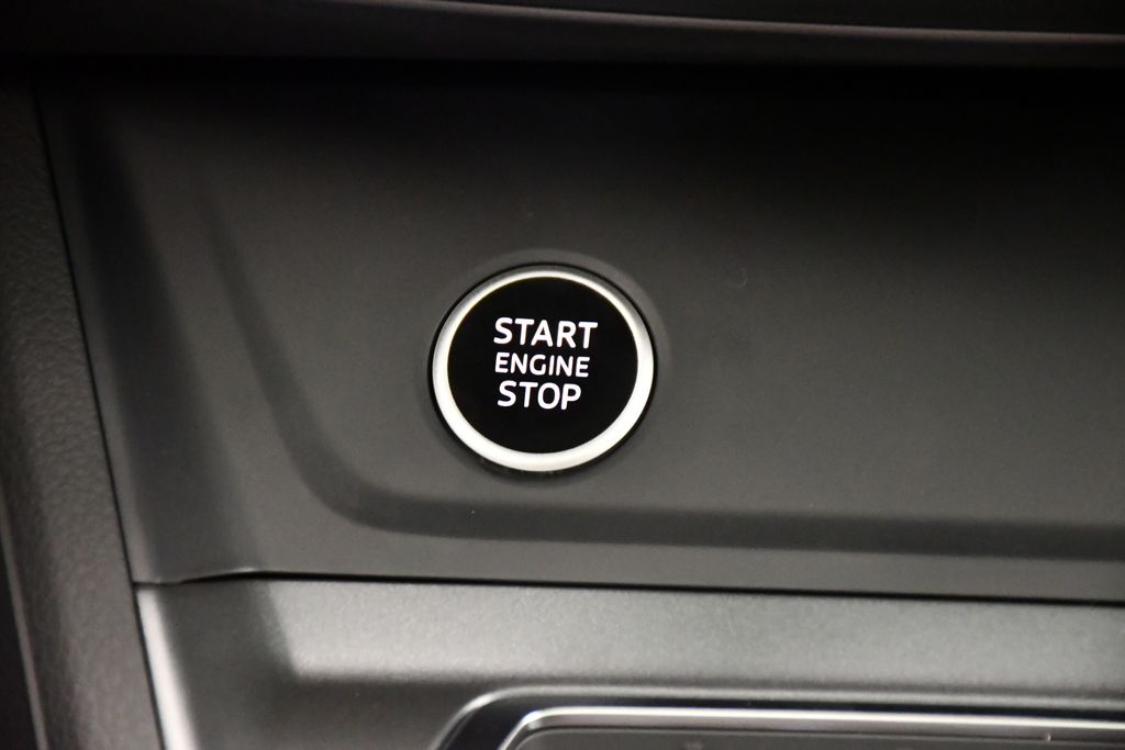 Thumbnail: 2025 Audi Q3 - 30